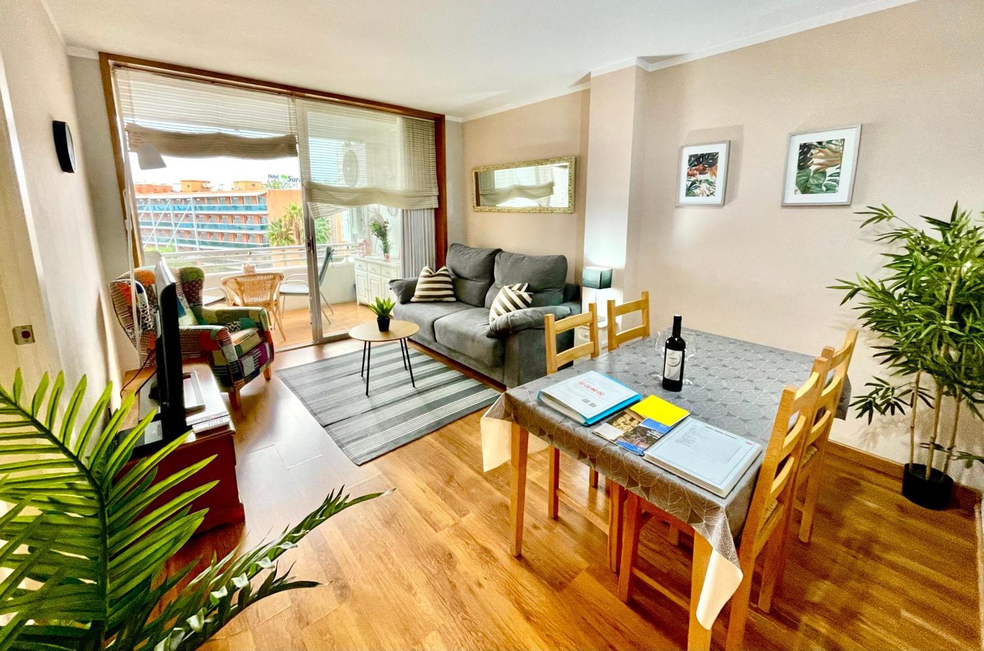 Seahomes Vacations, La Mer Bleue, Beach&Pool, Pk, Full Equipped In Fenals Beach Lloret de Mar Luaran gambar