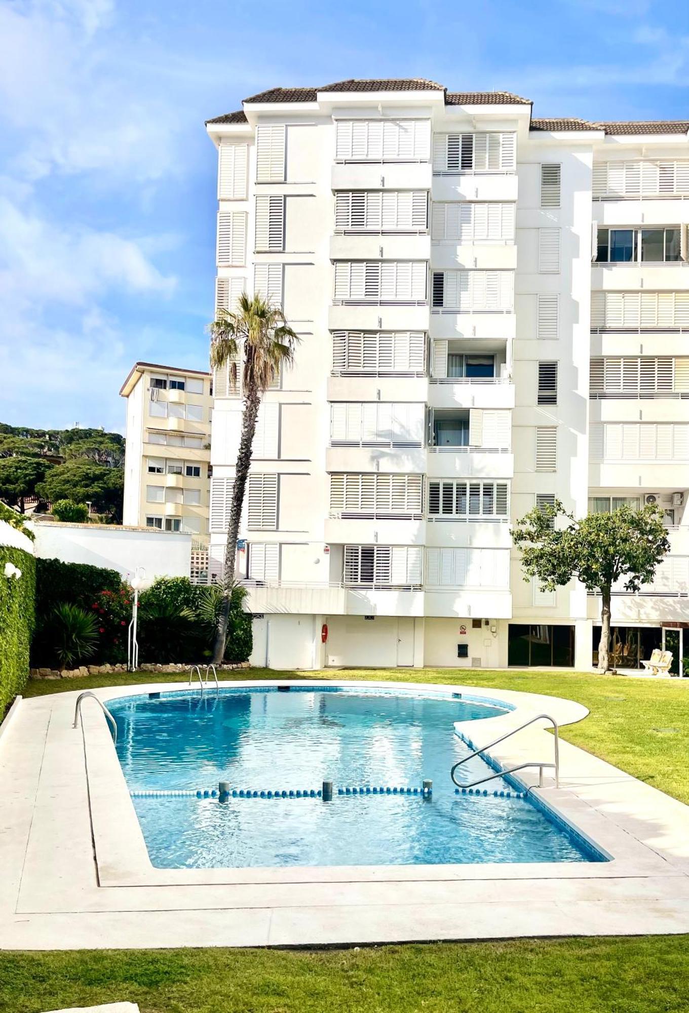 Seahomes Vacations, La Mer Bleue, Beach&Pool, Pk, Full Equipped In Fenals Beach Lloret de Mar Luaran gambar